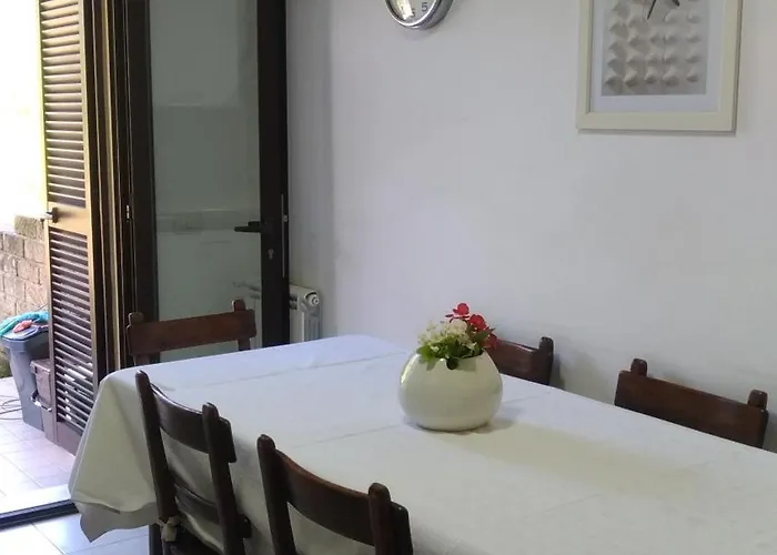 Casa Valentina Sconto Traghetto Дом отдыха Марина-ди-Кампо